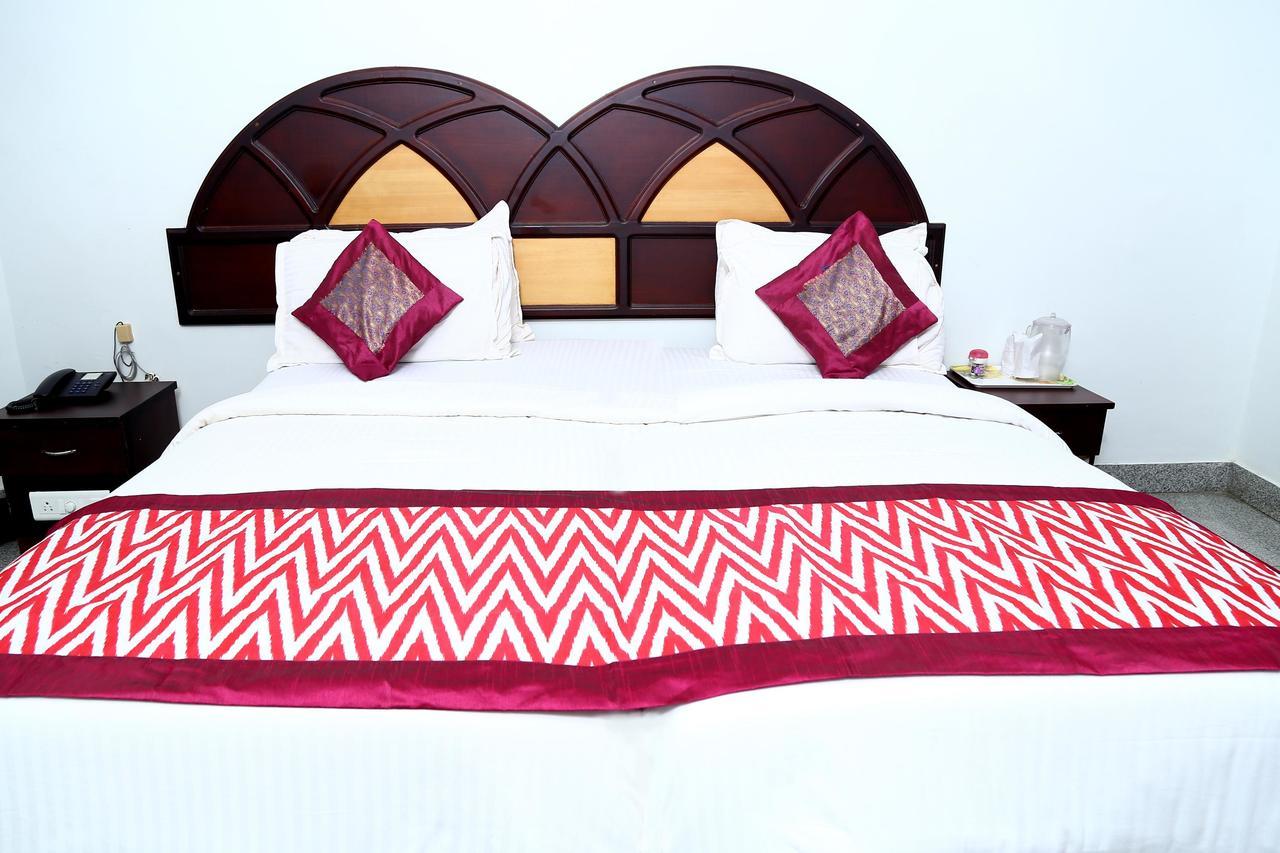 Oyo 9116 Thamburu International Hotel Thiruvananthapuram Екстер'єр фото
