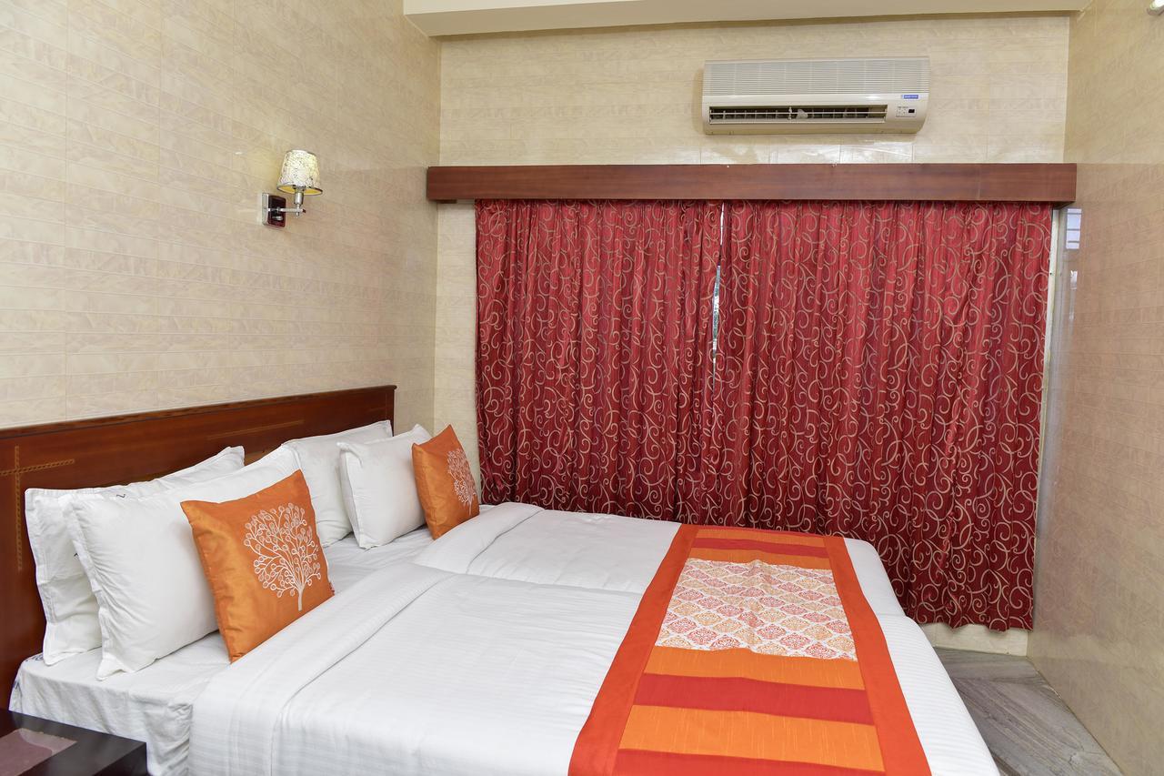 Oyo 9116 Thamburu International Hotel Thiruvananthapuram Екстер'єр фото
